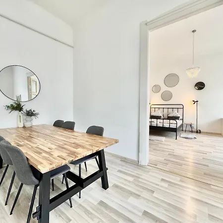 The Grand Loft- Bajcsy Appartement *