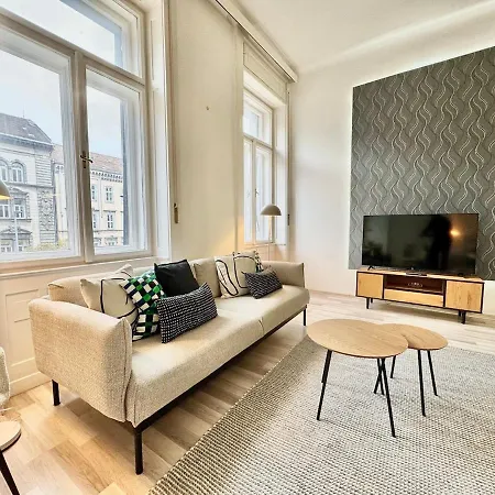 Appartement The Grand Loft- Bajcsy